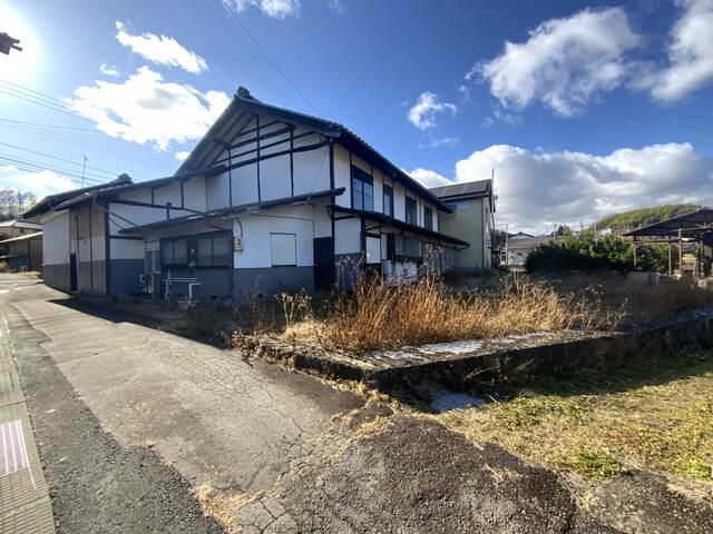 1921 Traditional Kominka for Sale in Tateshina, Nagano - Thumbnail 3
