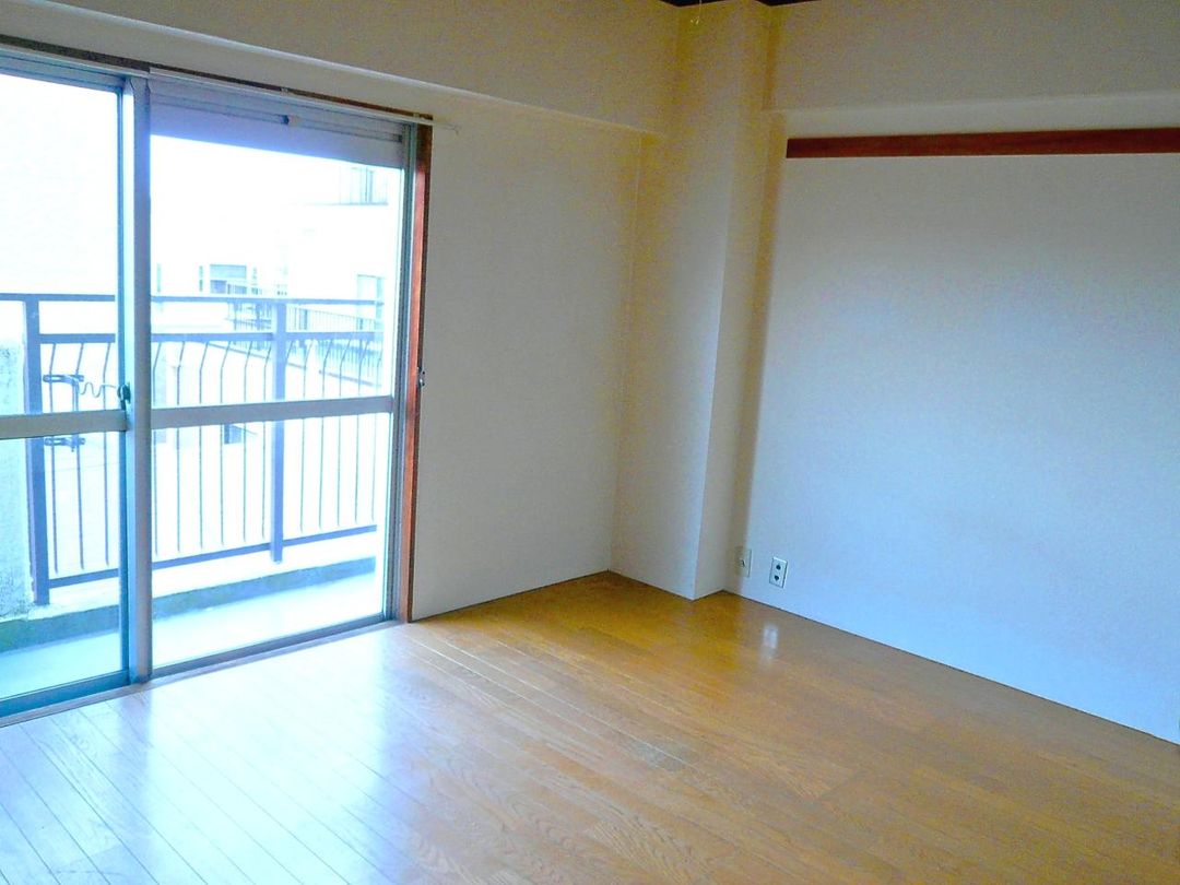 2DK Apartment for Sale in Setagaya, Tokyo - Near Oyama-dai Station - Thumbnail 3