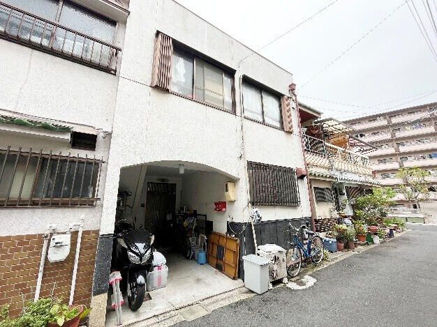 8SDK Terraced House for Sale with Tenant in Sakai, Osaka - Thumbnail 2
