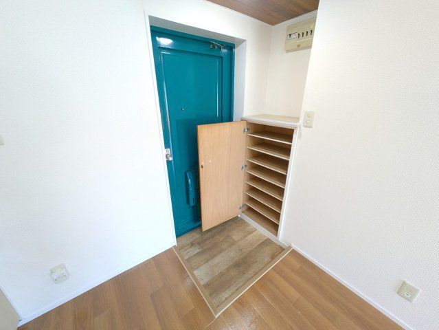 1R Apartment for Rent in Higashiō, Ehime - 20,000 JPY - Thumbnail 2