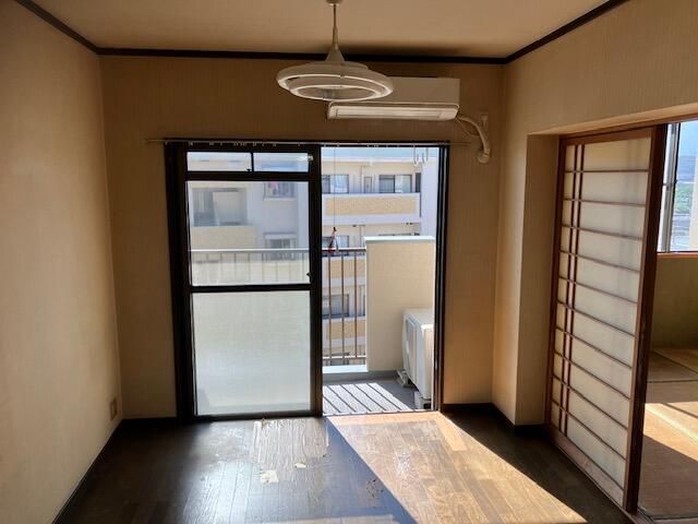 4LDK Apartment for Sale in Kitakyushu, Fukuoka - Thumbnail 2