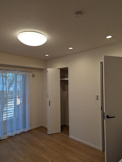 Renovated 3LDK Condo with Roof Terrace in Nerima, Tokyo - Thumbnail 4