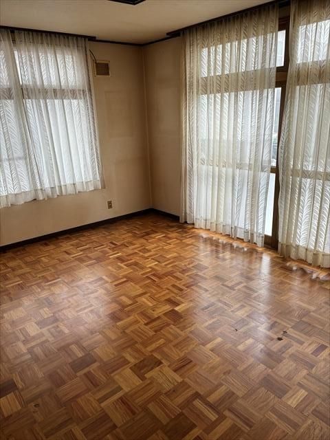 5DK House on 1632sqm Land for Sale in Muroran, Hokkaido - Thumbnail 4