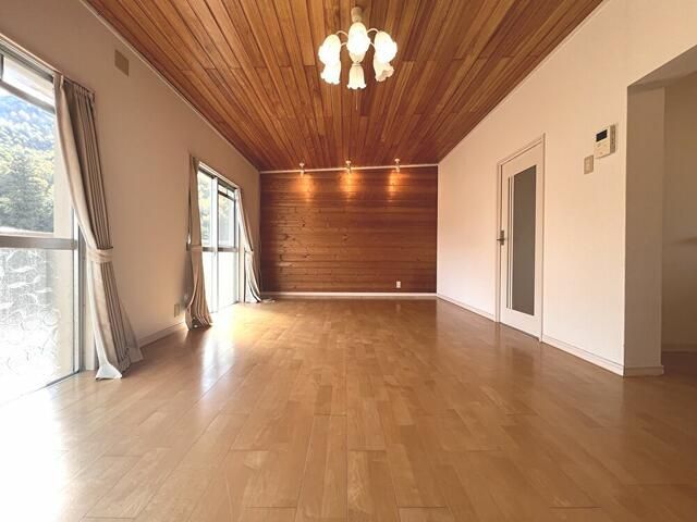 2LDK Apartment for Sale in Oyamazaki, Kyoto - Renovated - Thumbnail 2