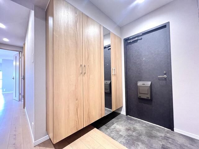 2LDK Apartment in Narimasu, Itabashi | Renovated 10th-Floor Corner Unit - Thumbnail 3