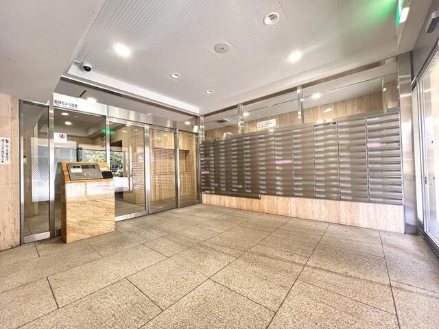 2LDK Apartment in Narimasu, Itabashi | Renovated 10th-Floor Corner Unit - Thumbnail 4