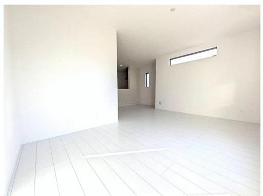 New 4LDK House for Sale in Takatsuki, Osaka - Earthquake Resistant - Thumbnail 2