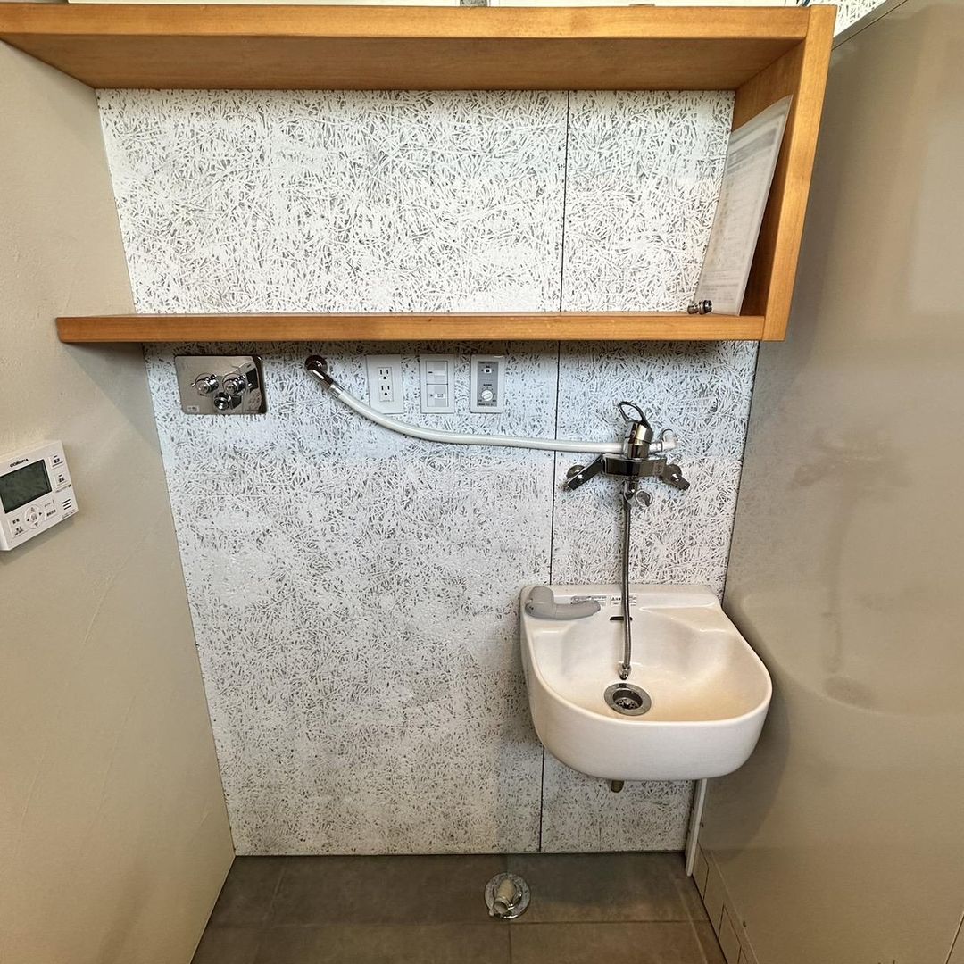 Modern 2016 2SLDK House in Kiyosato, Hokkaido with Mountain Views - Thumbnail 4