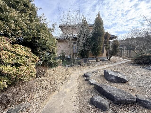 5LDK Detached House for Sale in Miho Village, Ibaraki - Thumbnail 2