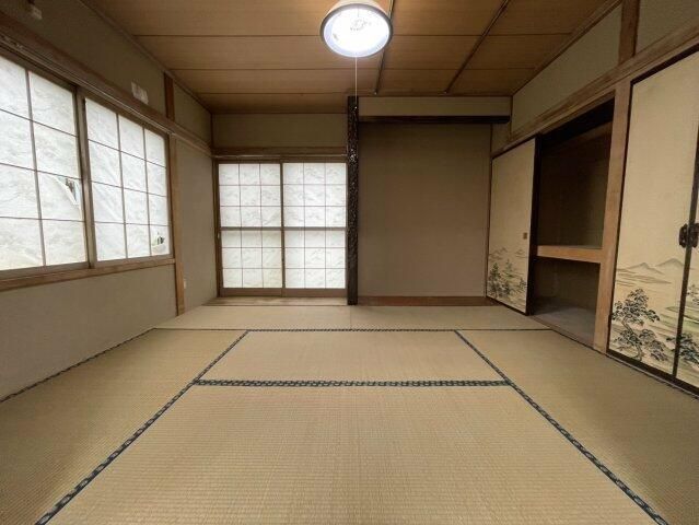 5SLDK House with Large Garage for Sale in Ebetsu, Hokkaido - Thumbnail 3