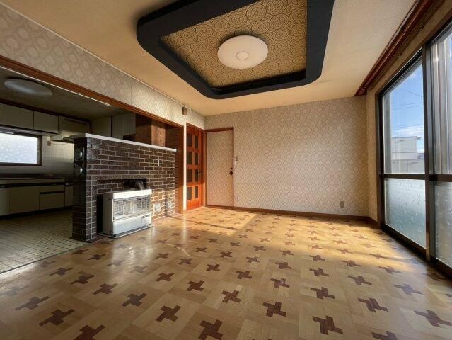 5SLDK House with Large Garage for Sale in Ebetsu, Hokkaido - Thumbnail 4