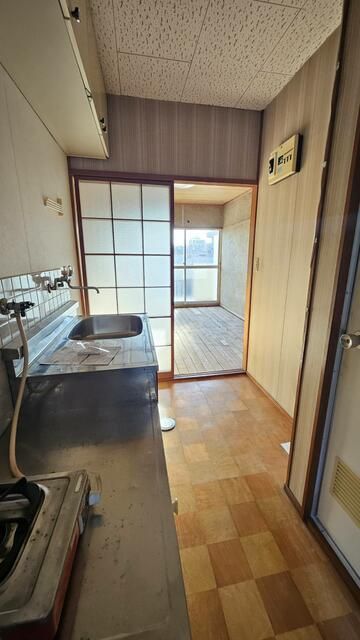 1K Apartment for Rent in Kagoshima City, Near Taniyama Line - Thumbnail 4