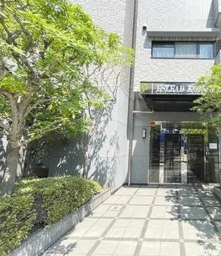 Renovated 2LDK Apartment for Sale in Higashiosaka, Osaka - Thumbnail 2