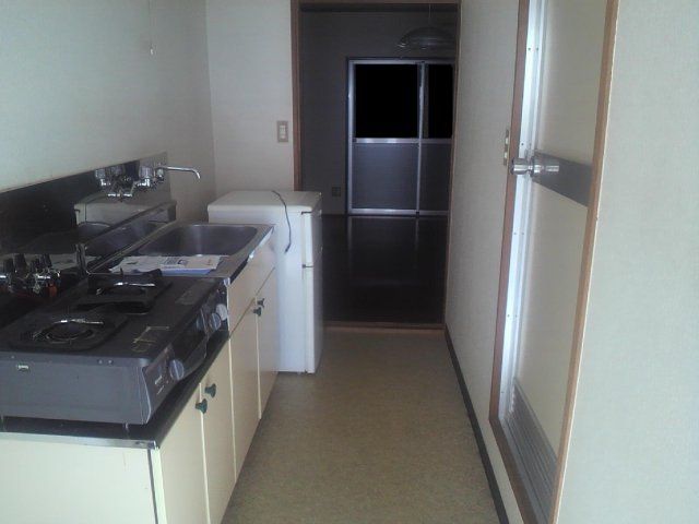 Affordable 1K Apartment for Rent in Kochi City - Thumbnail 2