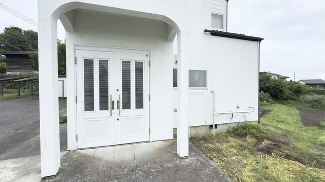 Spacious 2DK House on 670 sqm Land in Komoro, Nagano - Thumbnail 4