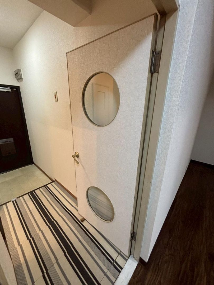 2DK Apartment for Rent near Ando Station, Kashiwara, Osaka - Thumbnail 2