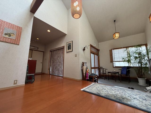 6SLDK Detached House for Sale in Higashiosaka, Osaka - Thumbnail 3