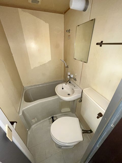 Affordable 1R Apartment for Rent in Tobata, Kitakyushu - Thumbnail 4