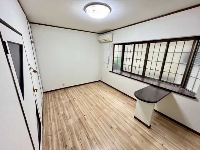 Affordable 1R Apartment for Rent in Tobata, Kitakyushu - Thumbnail 2