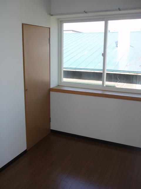 1DK Apartment for Rent in Sapporo Higashi-ku, Hokkaido - Thumbnail 3