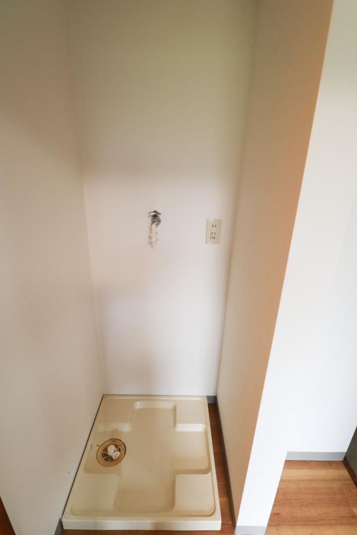 1K Apartment for Rent in Tottori City, Tottori Prefecture - Thumbnail 3