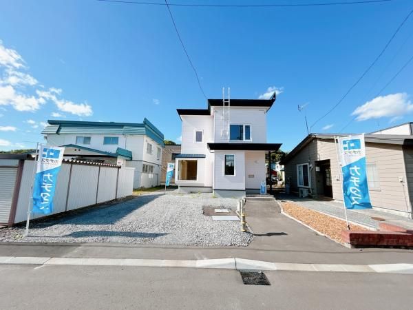 4LDK Renovated Family Home in Quiet Asahikawa, Hokkaido - Thumbnail 3