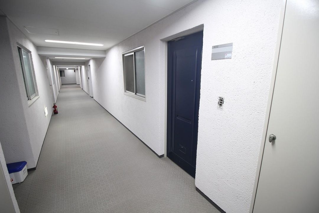 3DK Apartment for Sale in Takamatsu with Pond View Balcony - Thumbnail 3