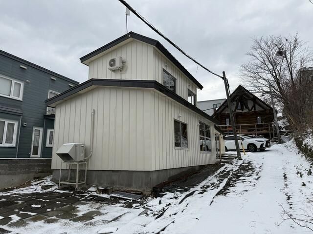 2LDK Detached House for Sale in Sapporo Minami Ward - Thumbnail 2