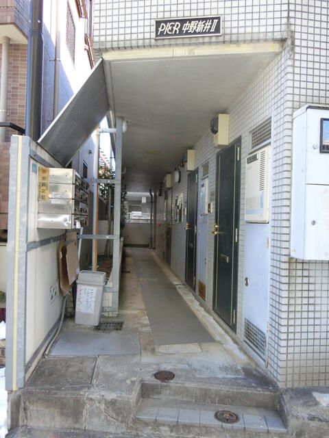1R Apartment for Sale in Nakano, Tokyo - Investment Property - Thumbnail 2