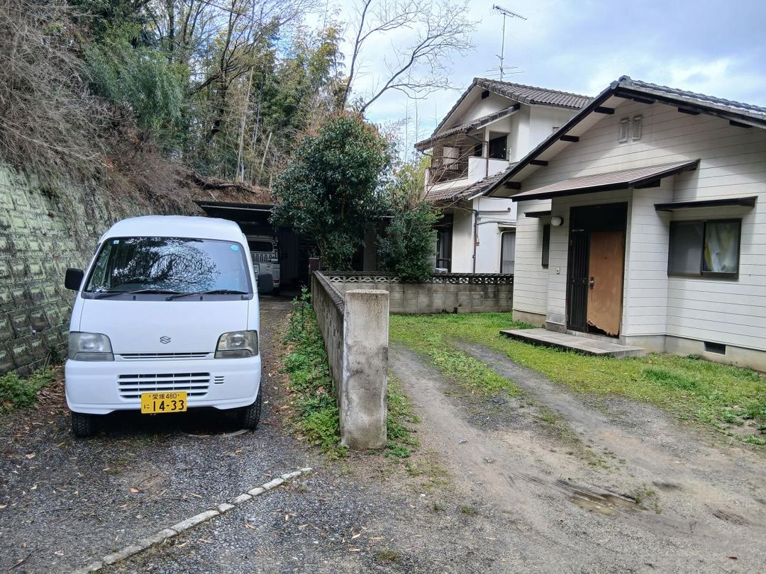Resale 5LDK House in Matsuyama, Ehime – Panoramic Views - Thumbnail 2