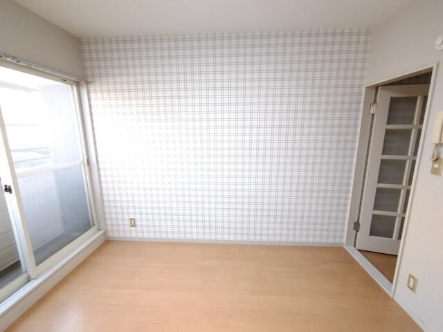 1K Apartment for Rent Near Tokai University Mae Station, Hadano - Thumbnail 2