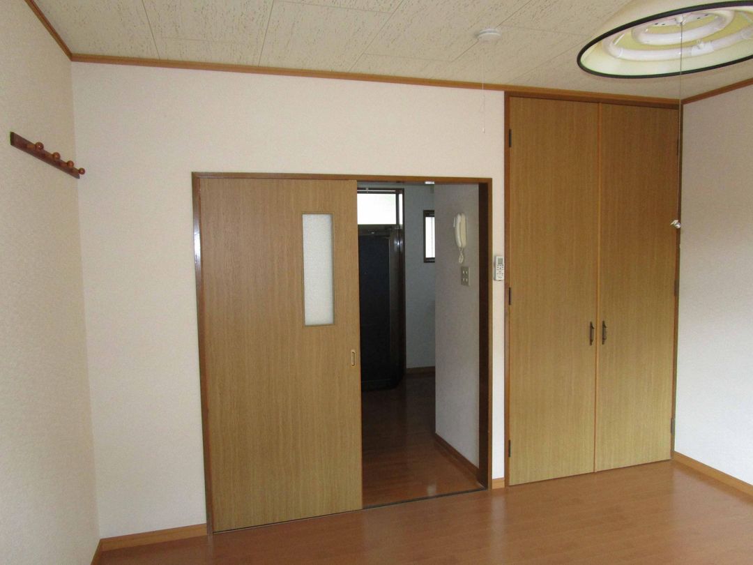 1K Apartment for Rent in Hamada, Shimane - 24.1 sqm - Thumbnail 4