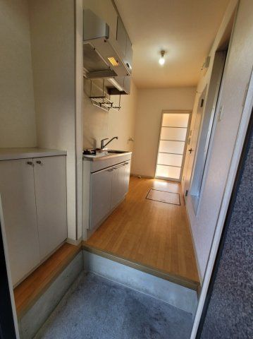 1K Apartment for Rent in Quiet Hikone, Near Hikone Castle - Thumbnail 3