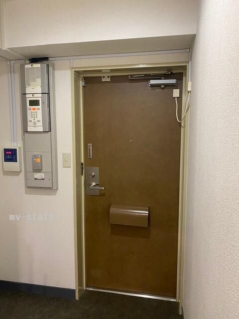 1LDK Apartment for Sale in Shimokitazawa, Setagaya - Thumbnail 4