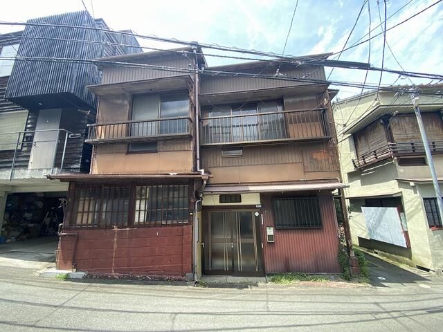 4K Apartment for Rent in Atami, Shizuoka - 81.23 sqm, 20,000 Yen - Thumbnail 3