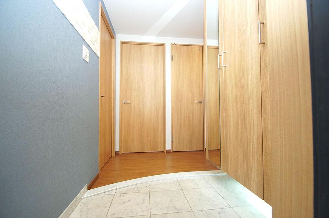 3LDK Apartment for Sale in Sakai, Osaka with 2024 Renovation - Thumbnail 4