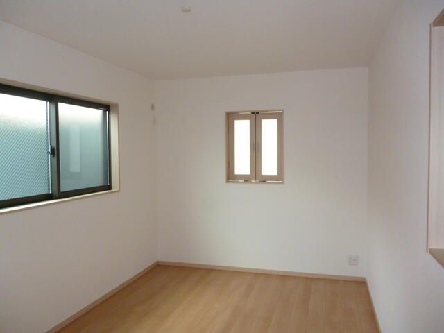 New 4LDK House for Sale in Suminoe, Osaka - 128.46 sqm Land - Thumbnail 4