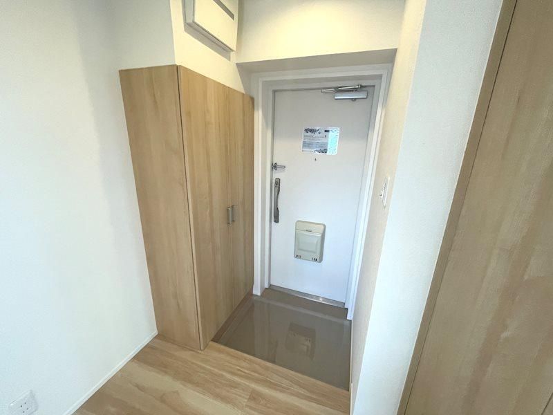 Renovated 3LDK Apartment in Hirakata City, Osaka for Sale - Thumbnail 2