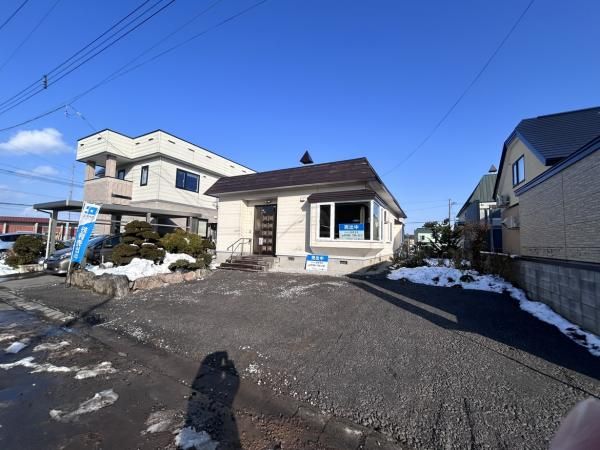 3LDK Single-Story House for Sale in Asahikawa, Hokkaido - Thumbnail 2