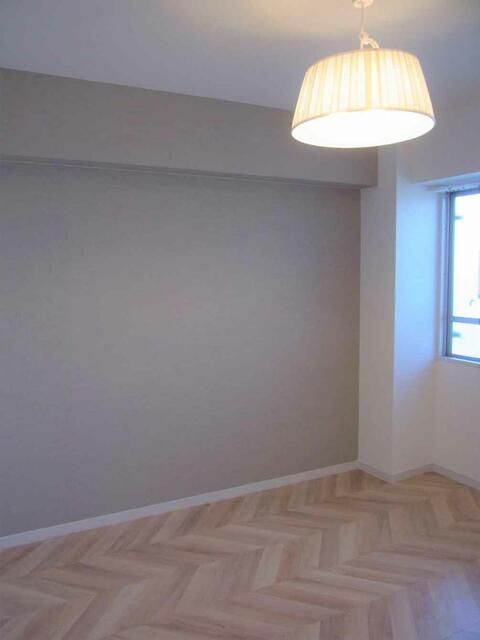 Renovated 2LDK Apartment for Sale near Shishibashi Station, Sakai - Thumbnail 4