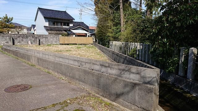 Residential Land for Sale in Oyabe, Toyama - 188.85 sqm - Thumbnail 2