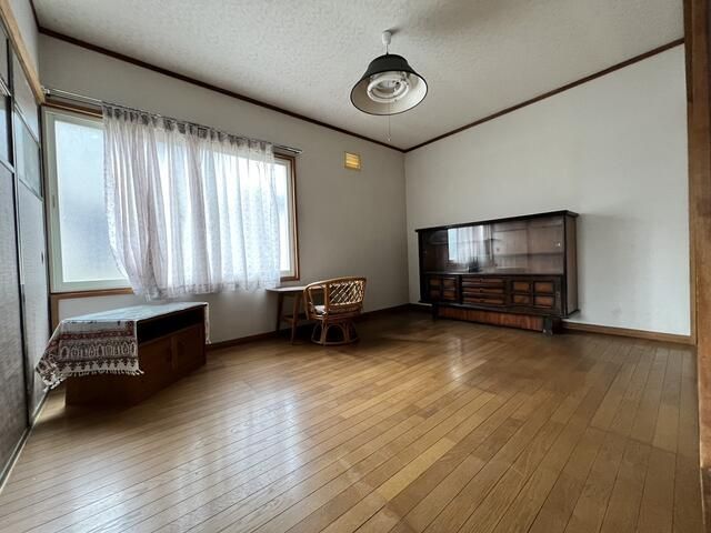 4LDK Detached House for Sale in Otaru, Hokkaido - 90万 Yen - Thumbnail 3