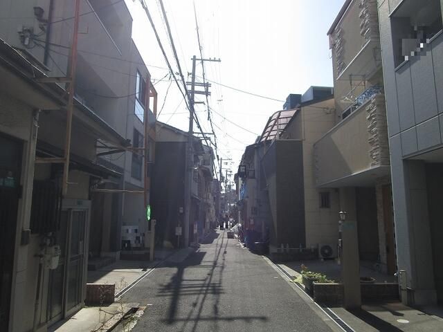 2009-Built 4LDK House with Garage near Midoribashi Station, Osaka - Thumbnail 4