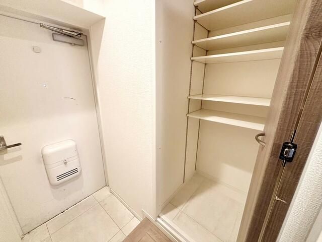 1LDK Apartment for Sale in Shibuya, Tokyo | Investment Property - Thumbnail 3