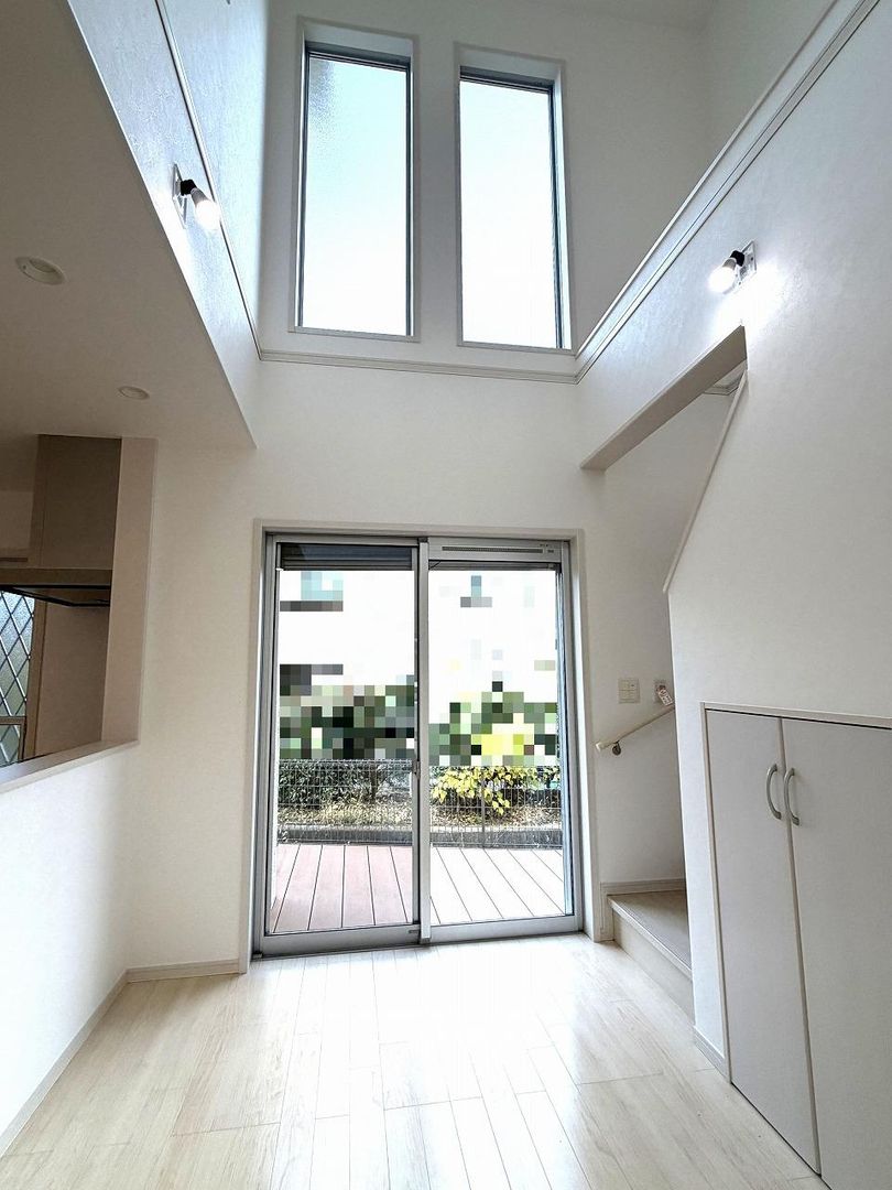 Renovated 2LDK All-Electric House for Sale in Kishiwada, Osaka - Thumbnail 3
