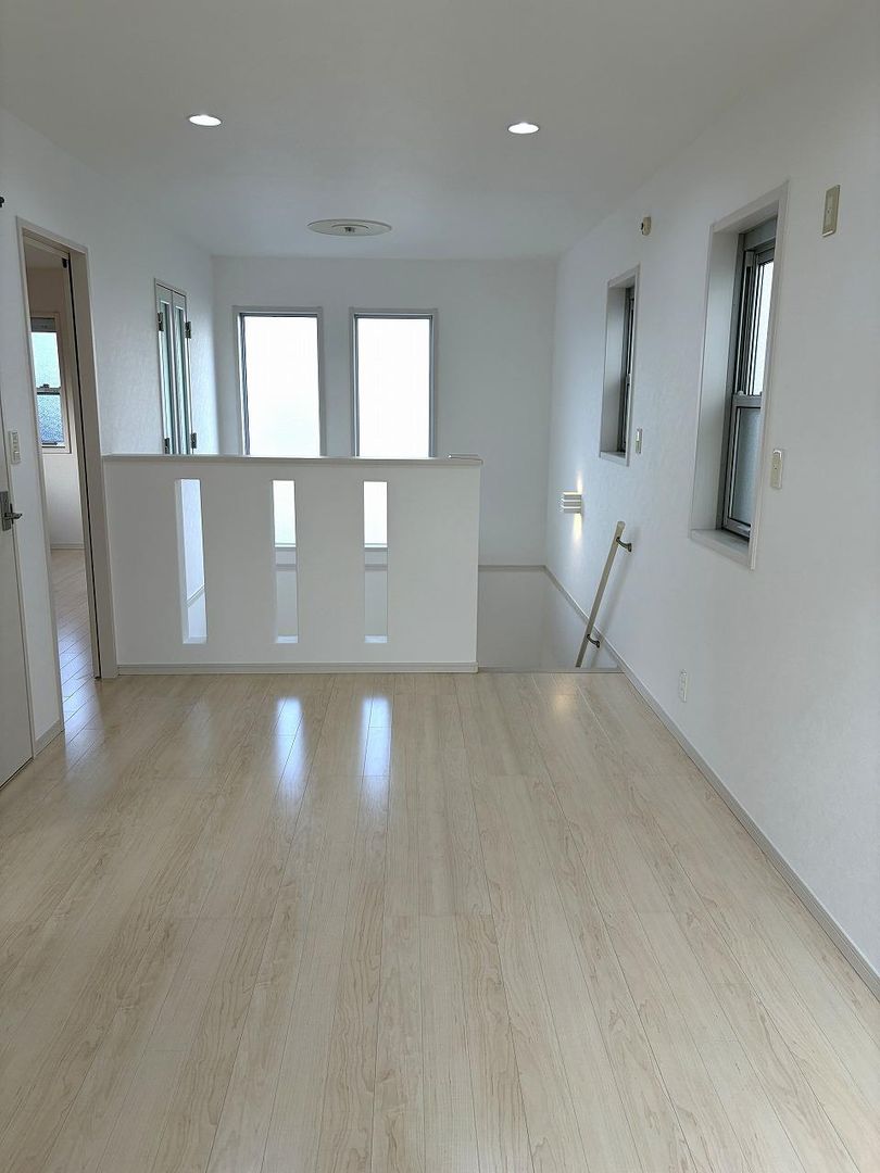 Renovated 2LDK All-Electric House for Sale in Kishiwada, Osaka - Thumbnail 4