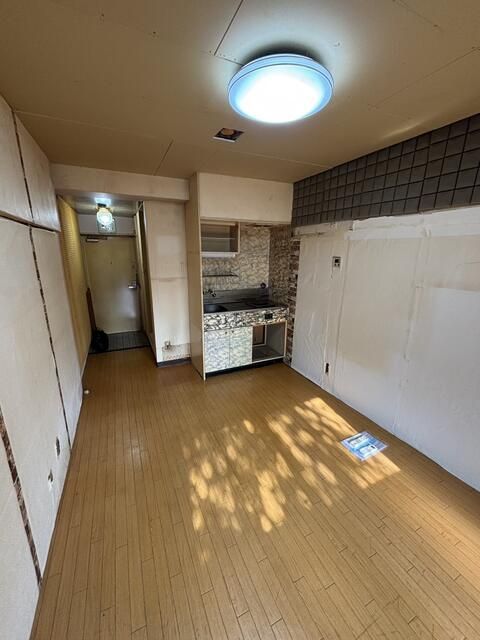 Kagoshima City 1R Apartment with Private Garden for Sale - Thumbnail 4