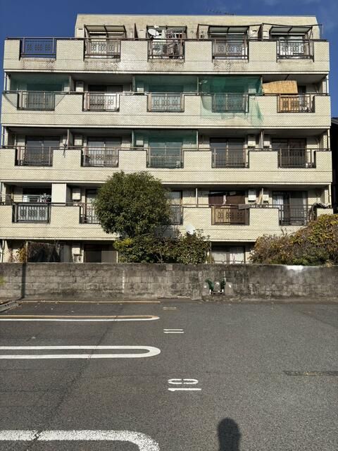 Kagoshima City 1R Apartment with Private Garden for Sale - Thumbnail 2