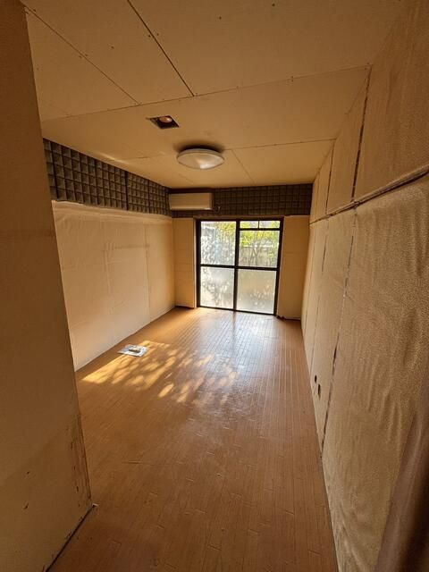 Kagoshima City 1R Apartment with Private Garden for Sale - Thumbnail 3