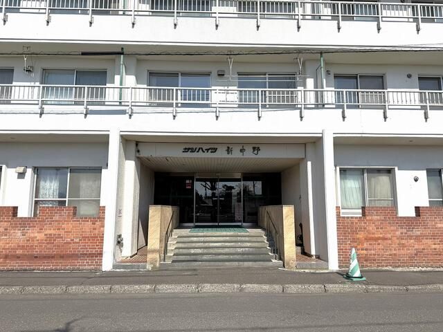 3LDK Apartment for Sale in Tomakomai, Hokkaido - 56.54 sqm - Thumbnail 3
